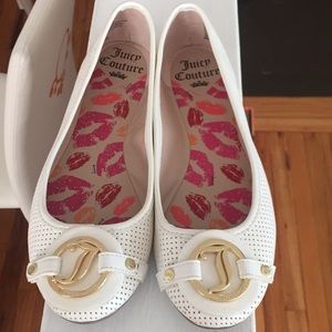 Juicy Couture flats